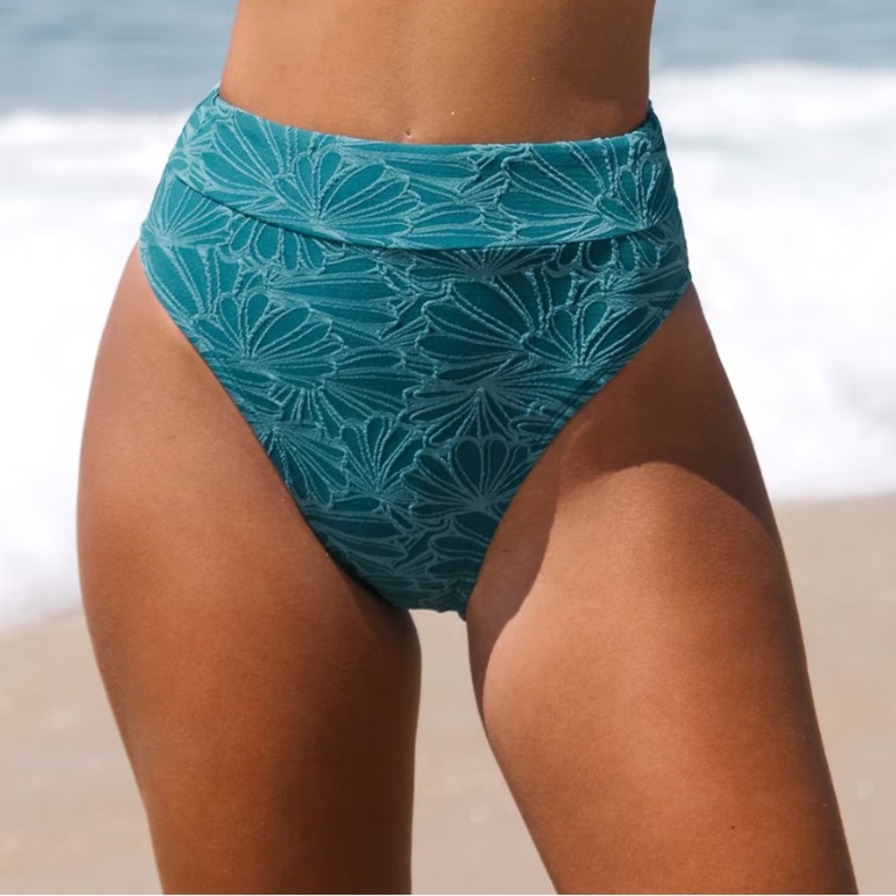 Cupshe Flourishing Floral High Waisted Bottoms NWOT